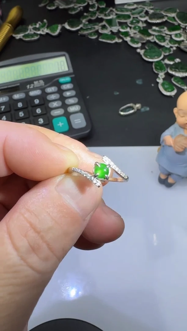 【闪购商品】翡翠戒指银S925镶嵌00056620