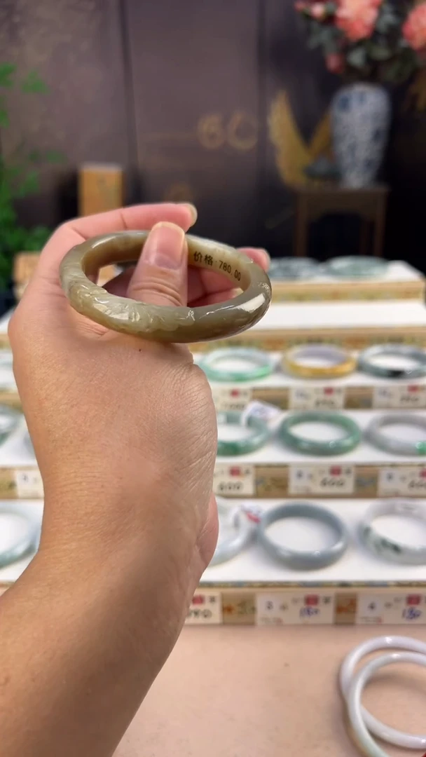 【闪购商品】和田玉（糖玉）手镯未镶嵌手镯