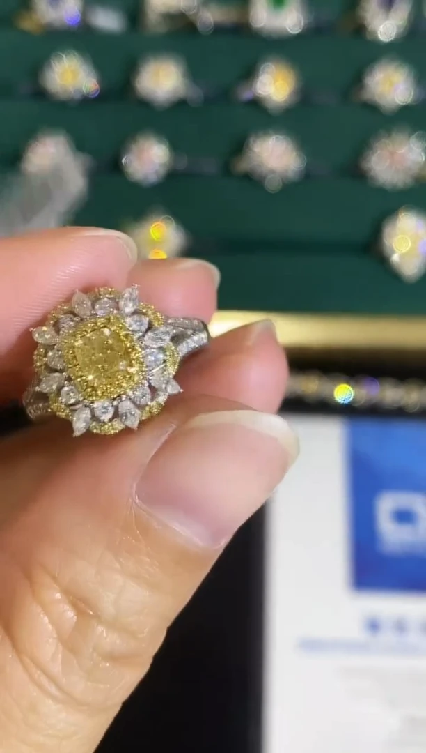 18K金镶嵌戒指钻石009