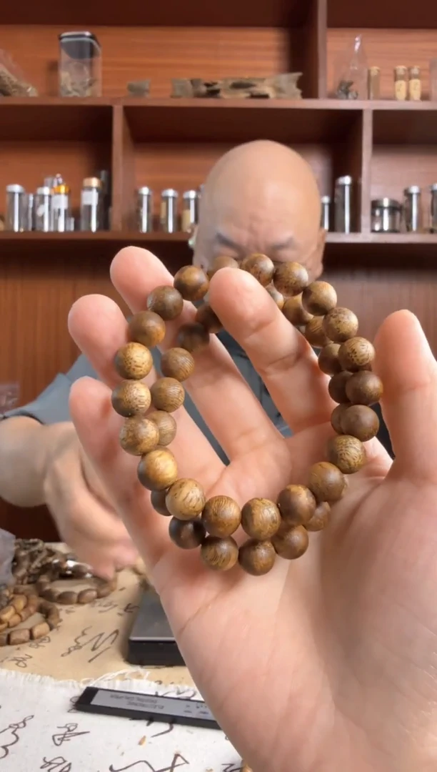 沉香手串奇楠沉香陆河卡9圆珠单圈手串多样性发一