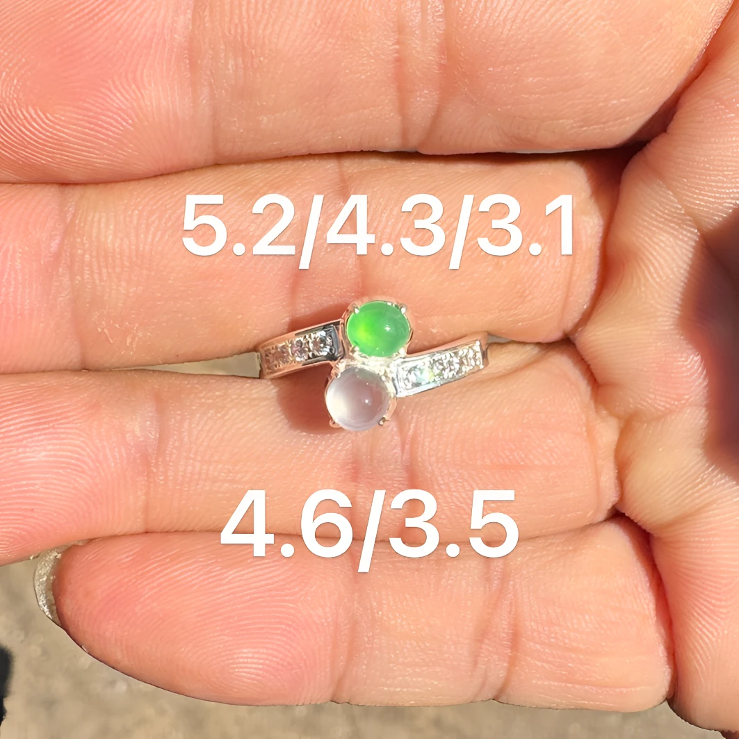 1130(小哪吒在源头)冰玻种翡翠双彩戒面干净肉细杠味荧光足M25