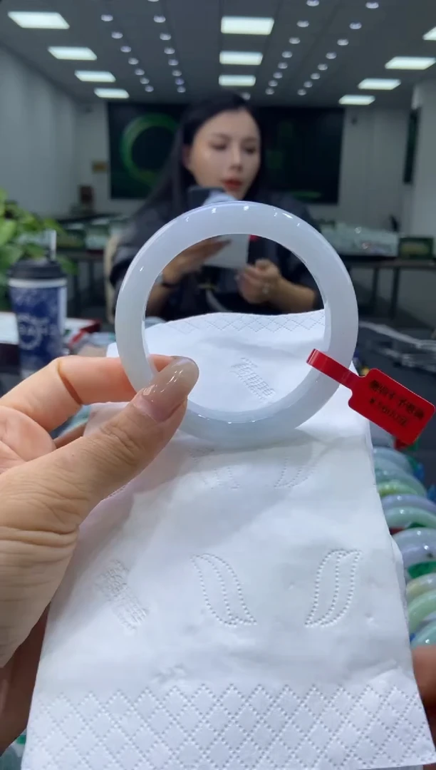 未镶嵌手镯翡翠00008572