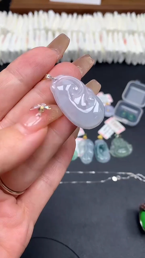 翡翠18K金镶嵌吊坠(不含链)MS182440