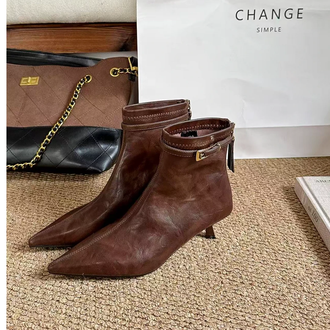 T1005-2复古短靴尖头时装靴瘦瘦靴冬季韩版高跟细跟后拉链秋冬