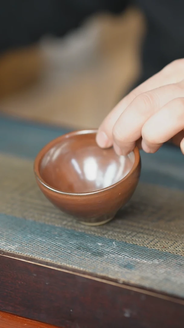 【闪购商品】喀左紫砂真不错，主播就是做壶的