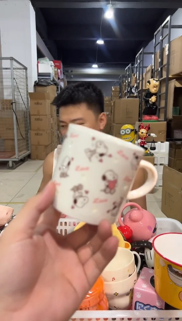 瓷片粉色史努比满印爱心咖啡杯