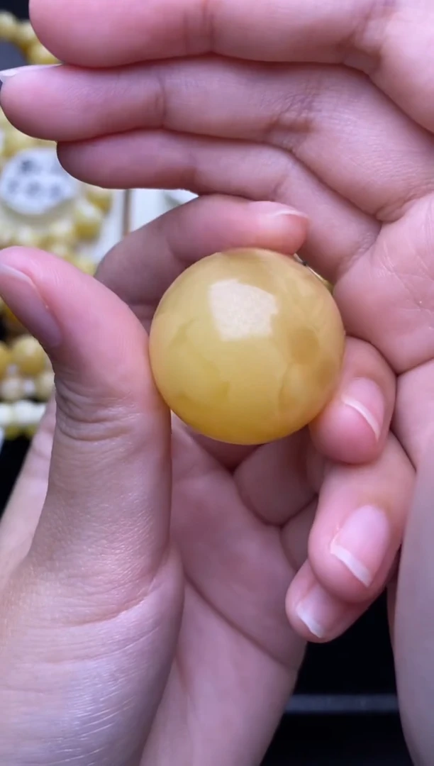 未镶嵌琥珀裸石 大小姐珠宝严选70