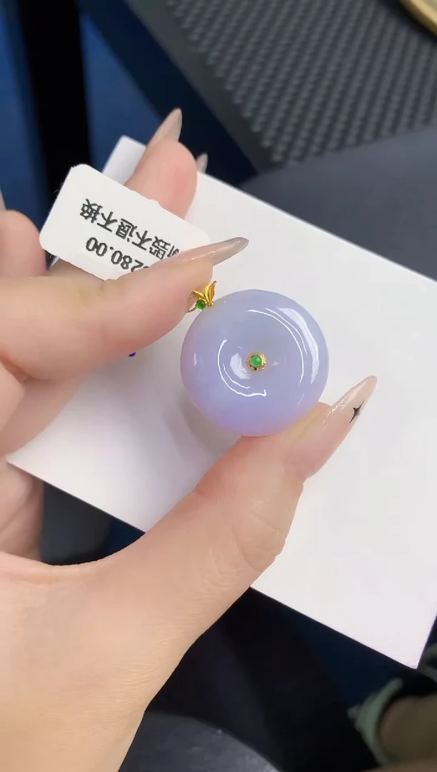 颈饰18K金镶嵌翡翠缅甸天然翡翠A货