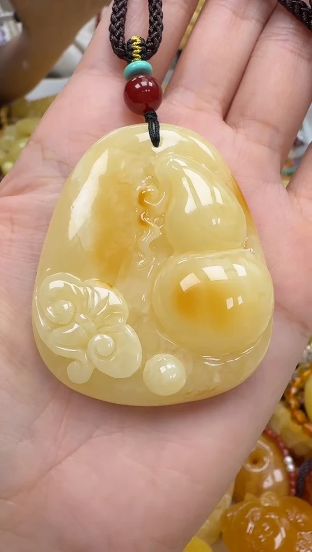 裸石琥珀未镶嵌如图