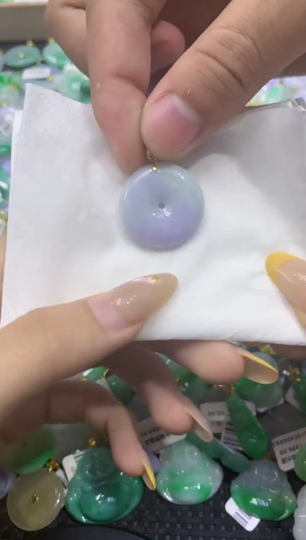 颈饰未镶嵌翡翠天然缅甸翡翠A货