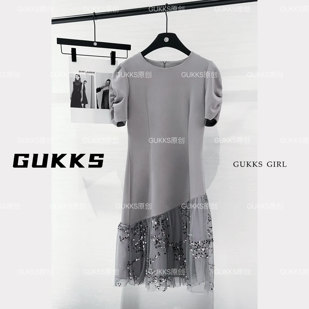 GUKKS轻奢亮片拼接夏季新款气质高端高级感连短袖圆领衣裙GK262