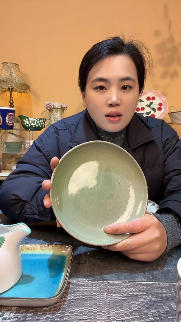 瓷片2个7英寸盘 微瑕介意勿拍