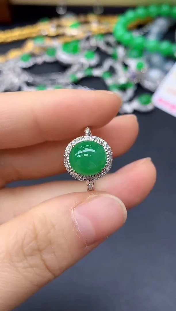 18K金镶嵌戒指翡翠325-中国好珍宝