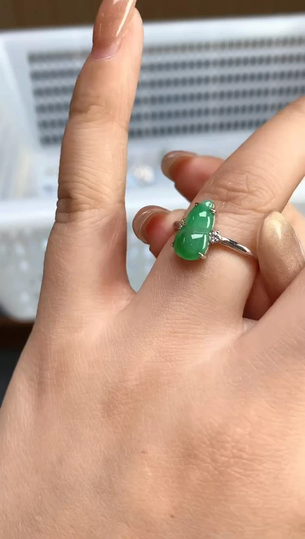 颈饰银S925镶嵌翡翠2025120201