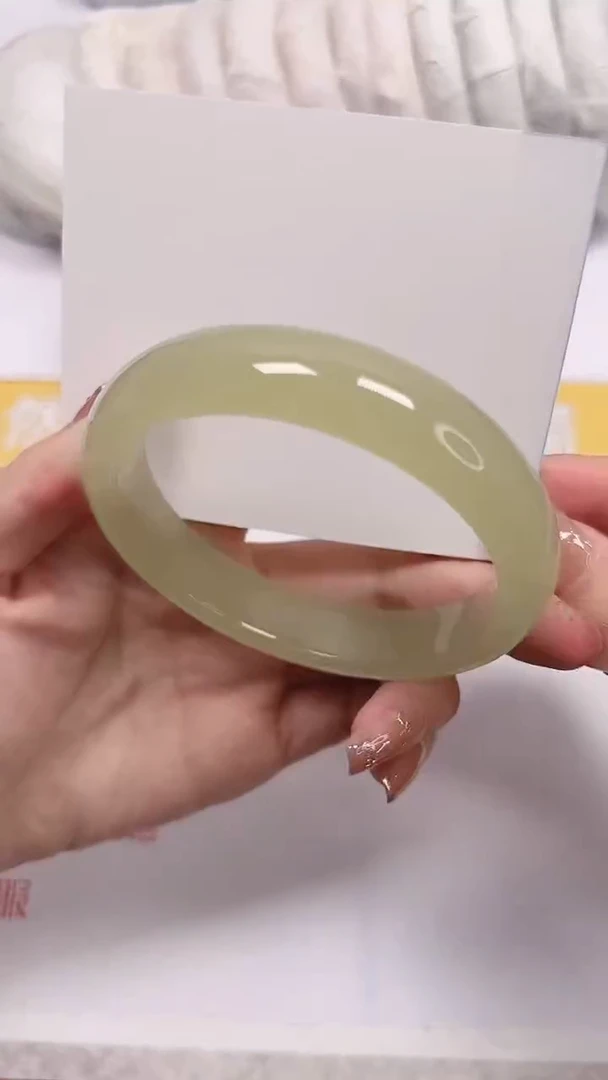 石英质玉手镯未镶嵌a249-61.8