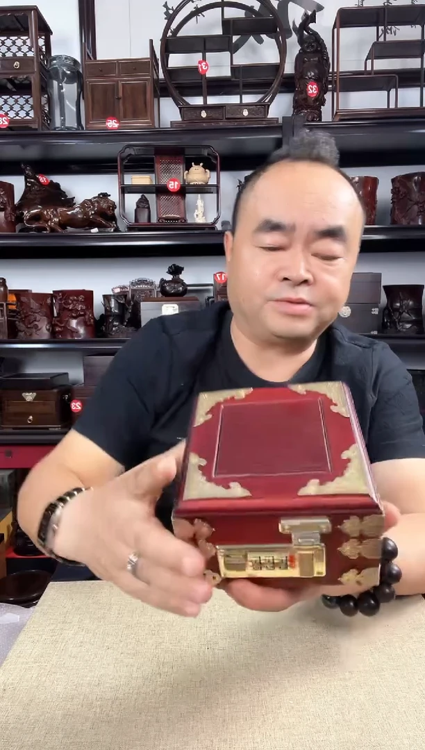 木正方盒老李红木工艺品