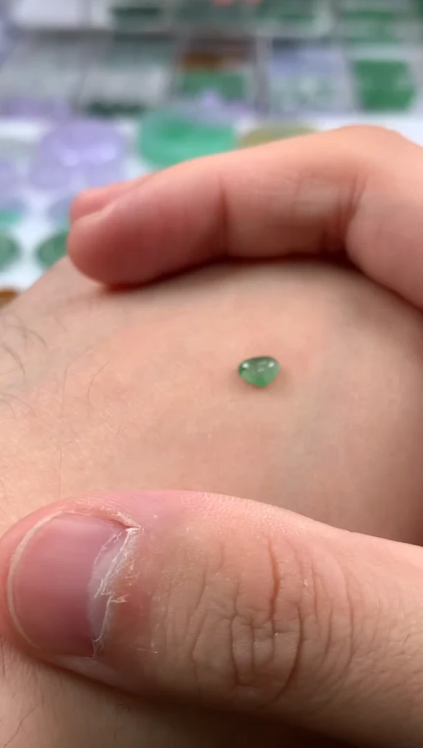 【闪购商品】定制翡翠未镶嵌翡翠