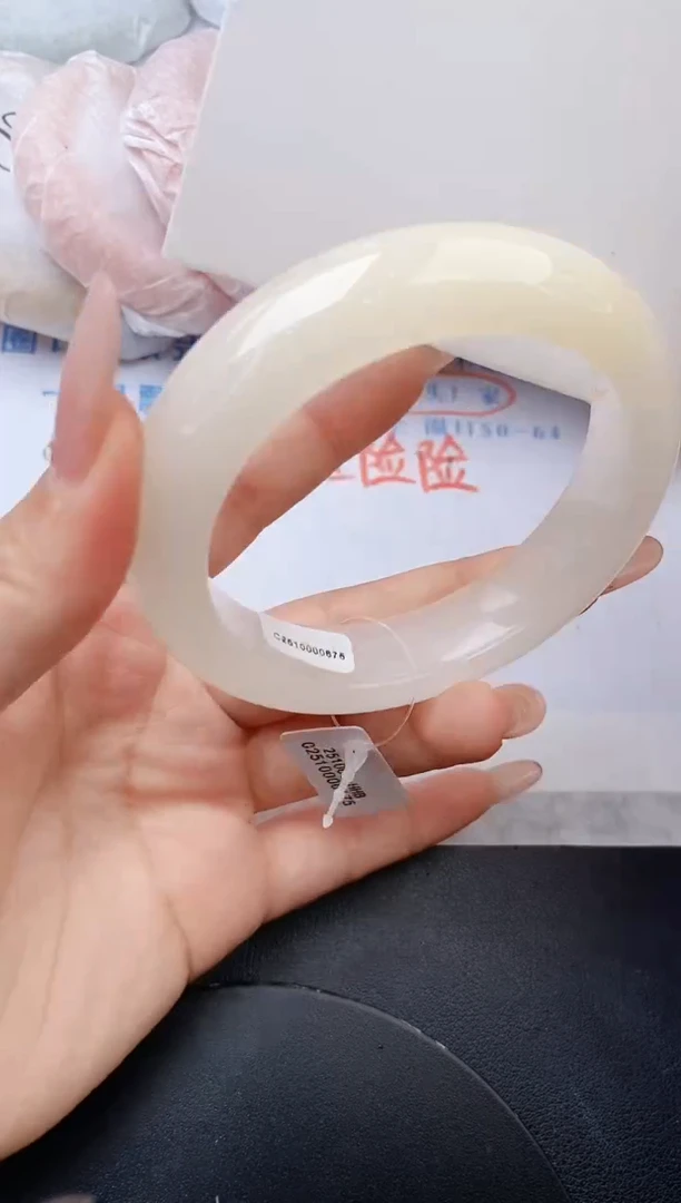 未镶嵌手镯石英质玉w60-HHB