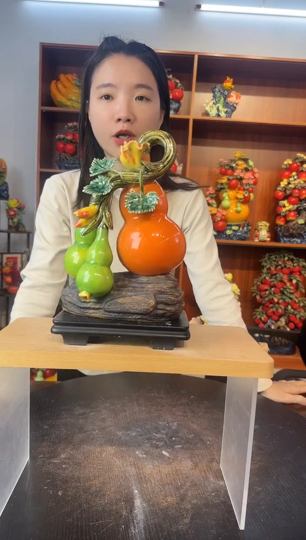 陶瓷有底座三葫芦摆件