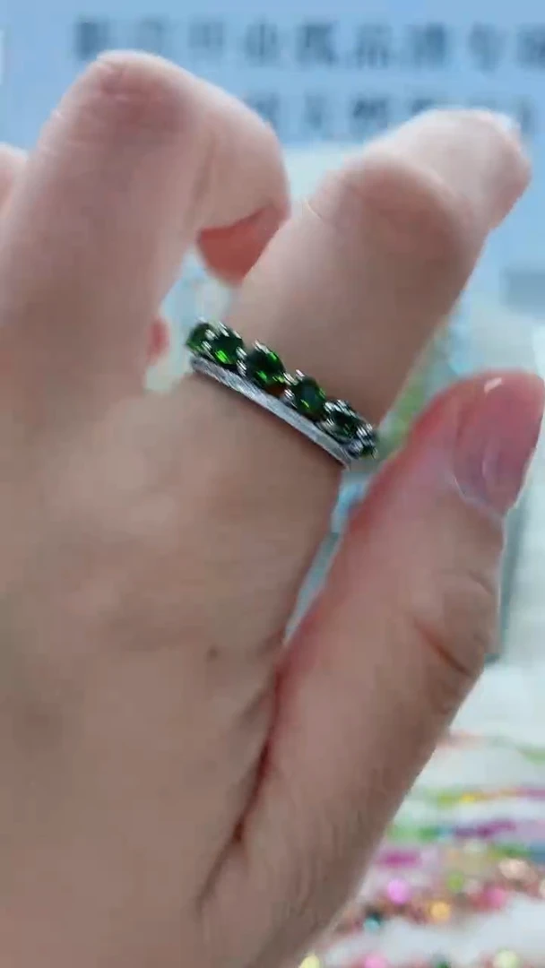 银S925镶嵌透辉石戒指455ZB1115产品一个（多样性）