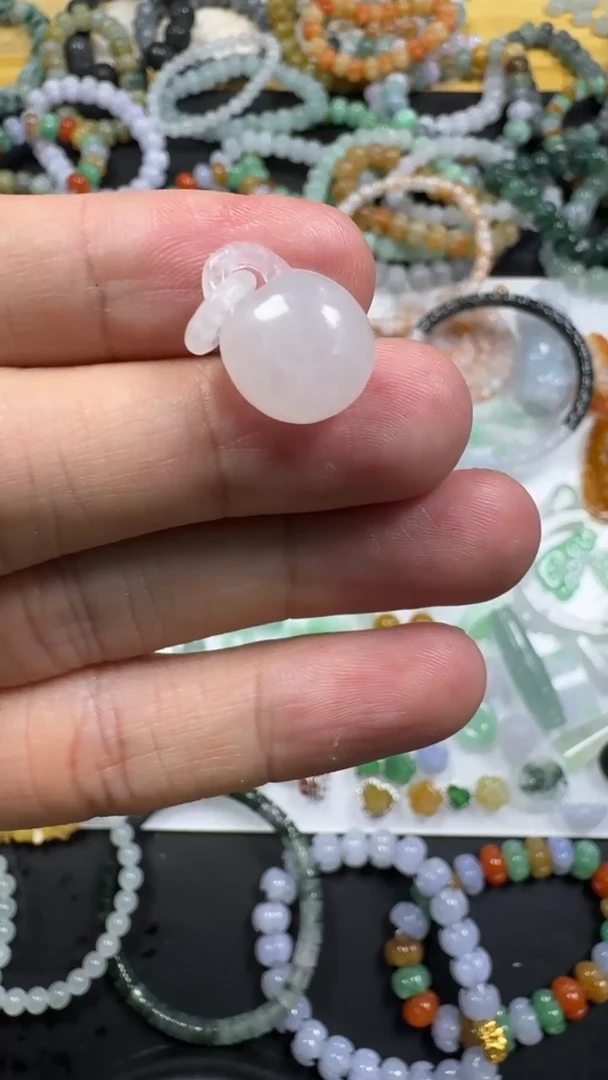 翡翠未镶嵌颈饰【闪购商品】 天然翡翠