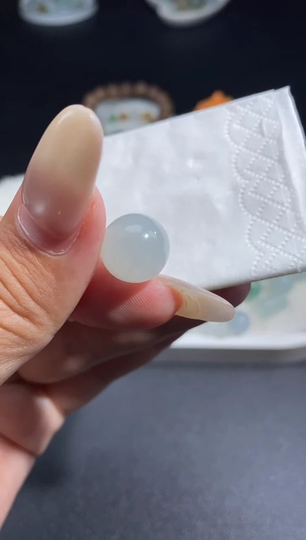 未镶嵌定制翡翠关***柿毛货