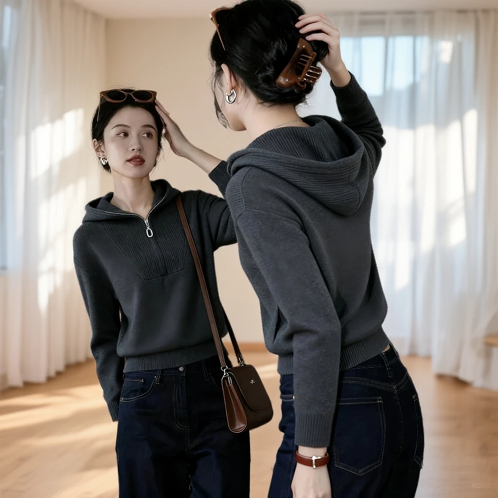 适合小个子灰色连帽毛衣女2025年秋冬新品时髦洋气宽松显瘦针织衫