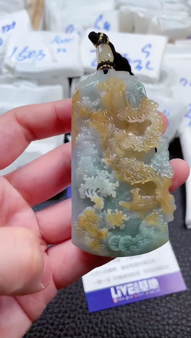 【闪购商品】翡翠颈饰未镶嵌00002542