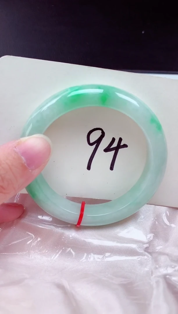 未镶嵌手镯翡翠翡翠手镯