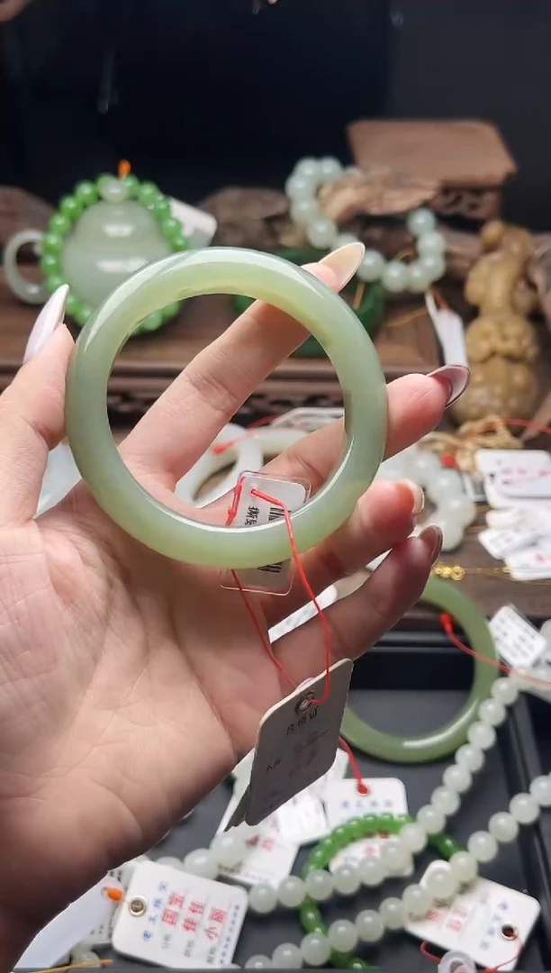 未镶嵌手镯和田玉青海湖水绿 55圈9011379