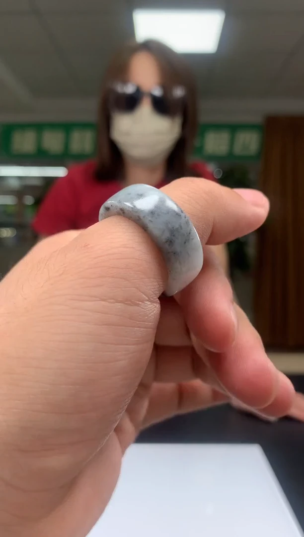 未镶嵌定制翡翠          *8