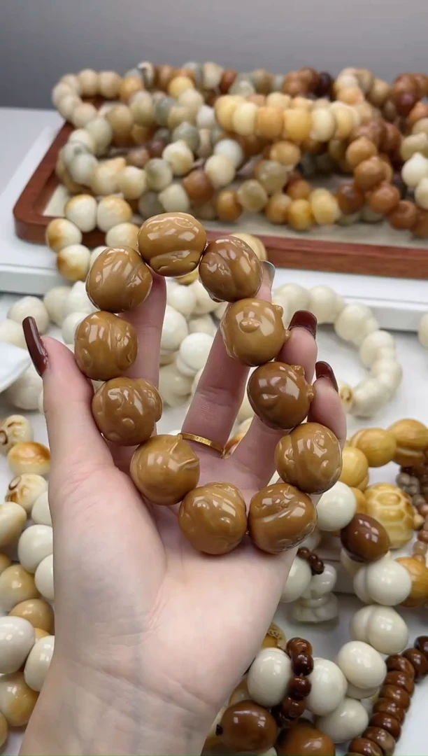 手串菩提根/象牙果象牙果风化兔兔21*22mm单圈