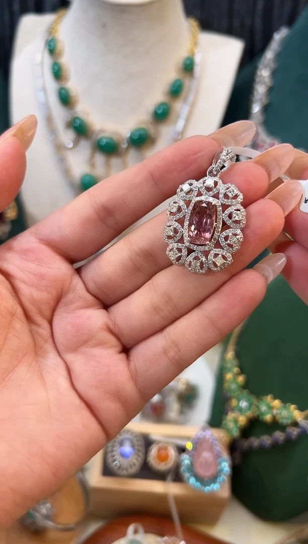 颈饰银S925镶嵌碧玺吊坠