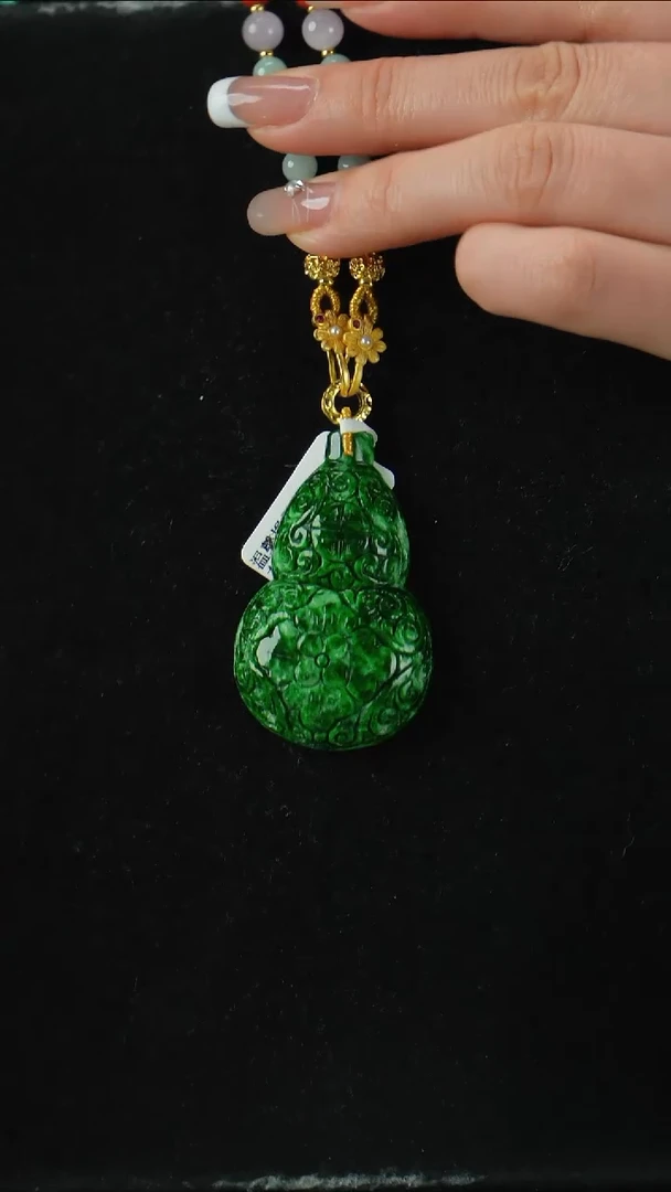 颈饰未镶嵌翡翠葫芦