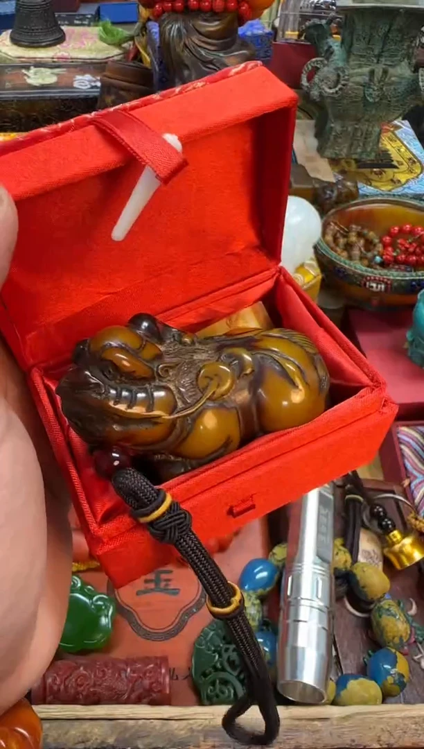 【闪购商品】蜜蜡裸石未镶嵌推荐好物如图所示