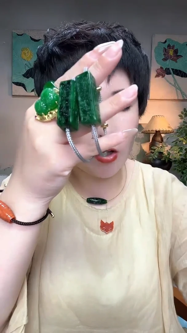 吊坠(赠链)合金翡翠847