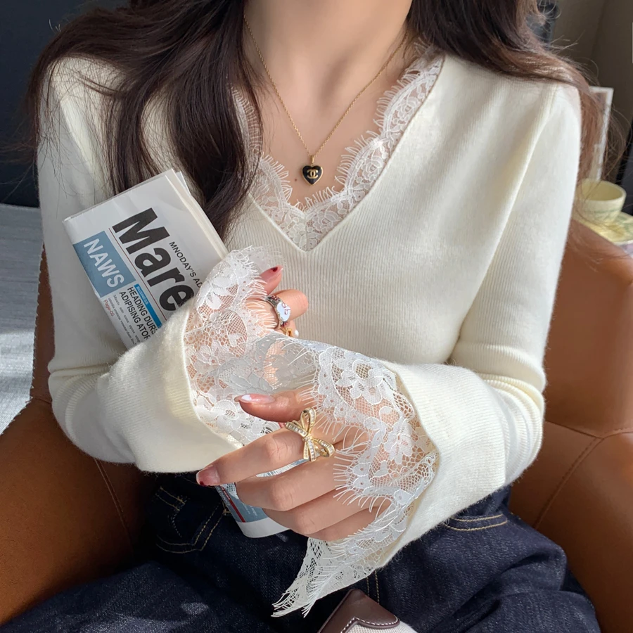 V领蕾丝针织2025新款打底衫女内搭修身毛衣设计感爆款上衣