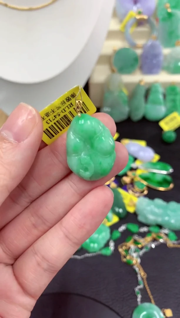 吊坠(不含链)18K金镶嵌翡翠挂件