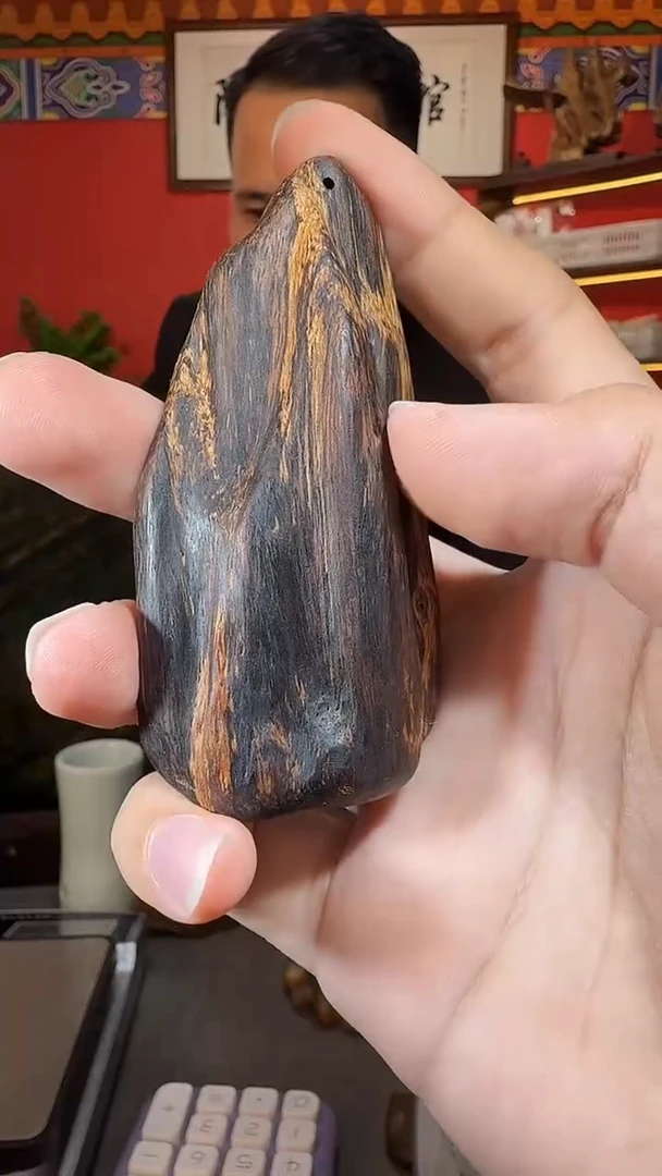 沉香吊坠G75霸王岭多样性发一