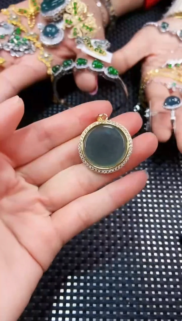 【闪购商品】翡翠吊坠(不含链)未镶嵌11111111