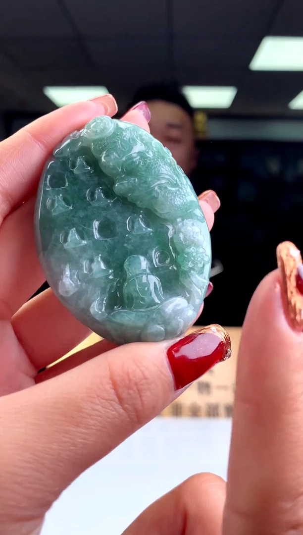 【闪购商品】定制翡翠未镶嵌天然A货翡翠挂件（拍一发一）