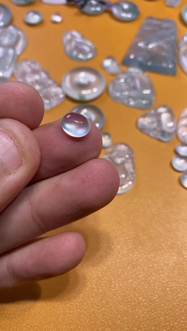 吊坠(不含链)未镶嵌翡翠蛋面4500