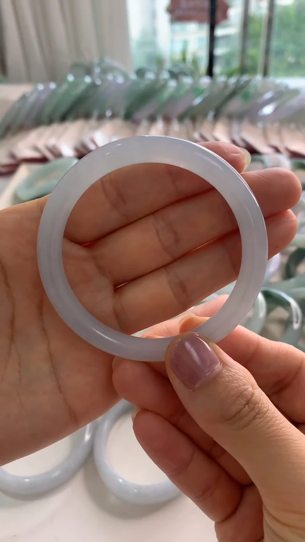 未镶嵌手镯翡翠55白冰圆条