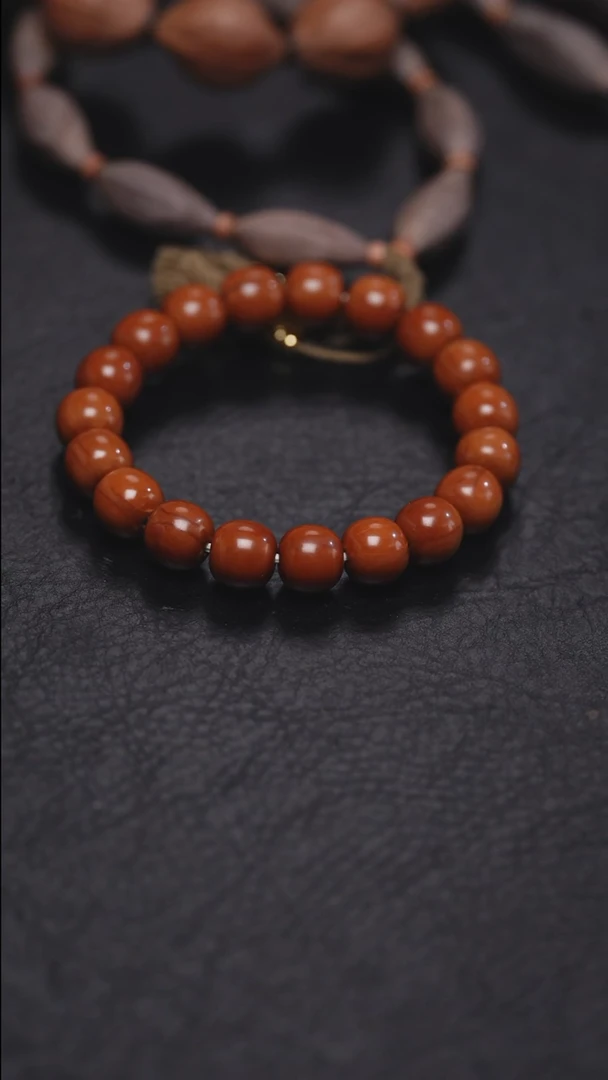 吊坠橄榄核烟**南橄榄核