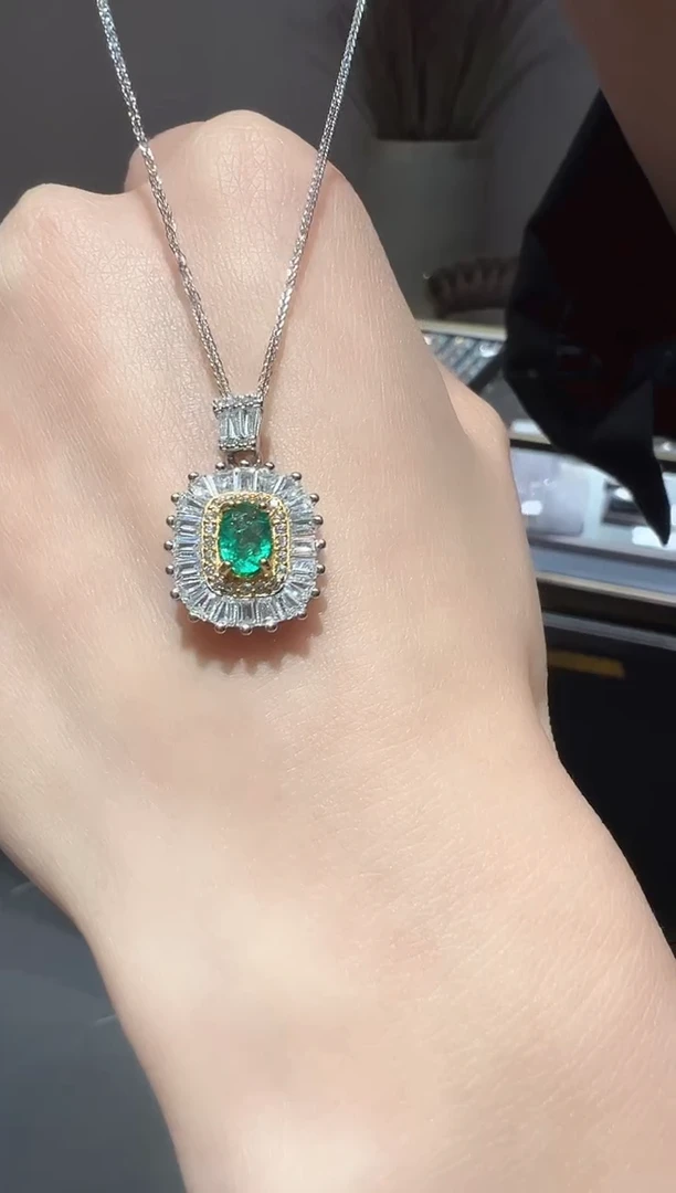 【闪购商品】祖母绿吊坠(赠链)银S925镶嵌76【】