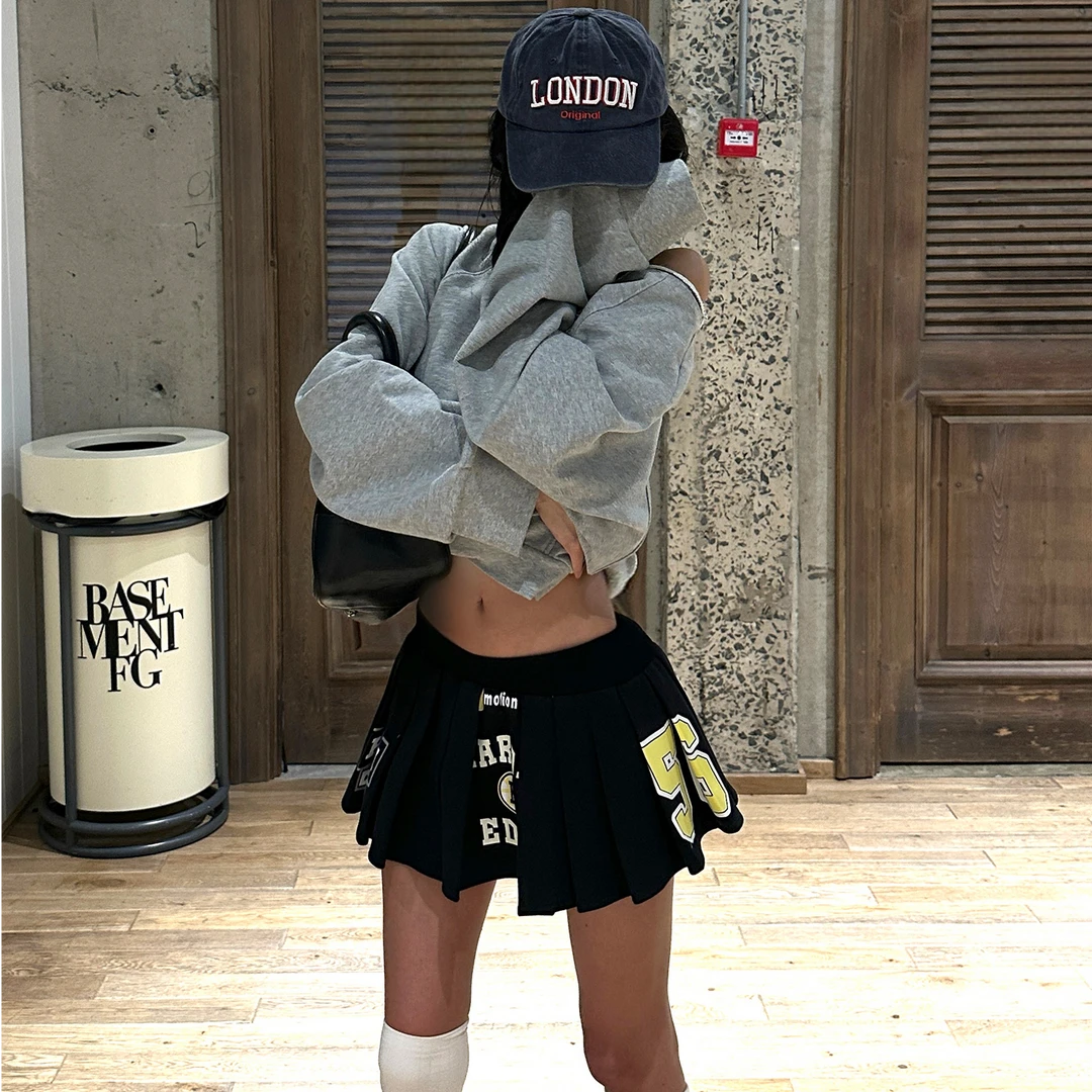 时尚慵懒风灰色卫衣上衣女美式复古印花百褶裙女2025新款早秋流行