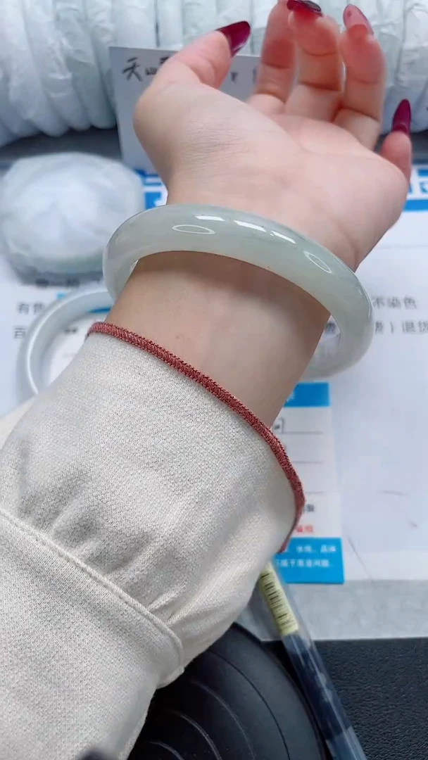 未镶嵌手镯石英质玉107-62/63