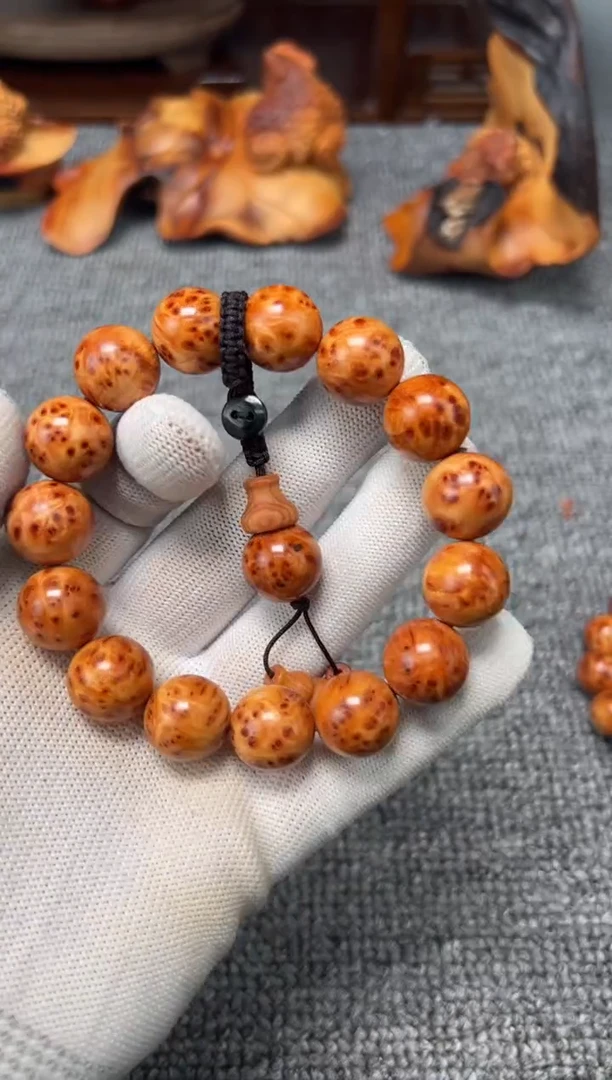 【闪购商品】柏木（崖柏）1.5爆满瘤疤 香味浓郁