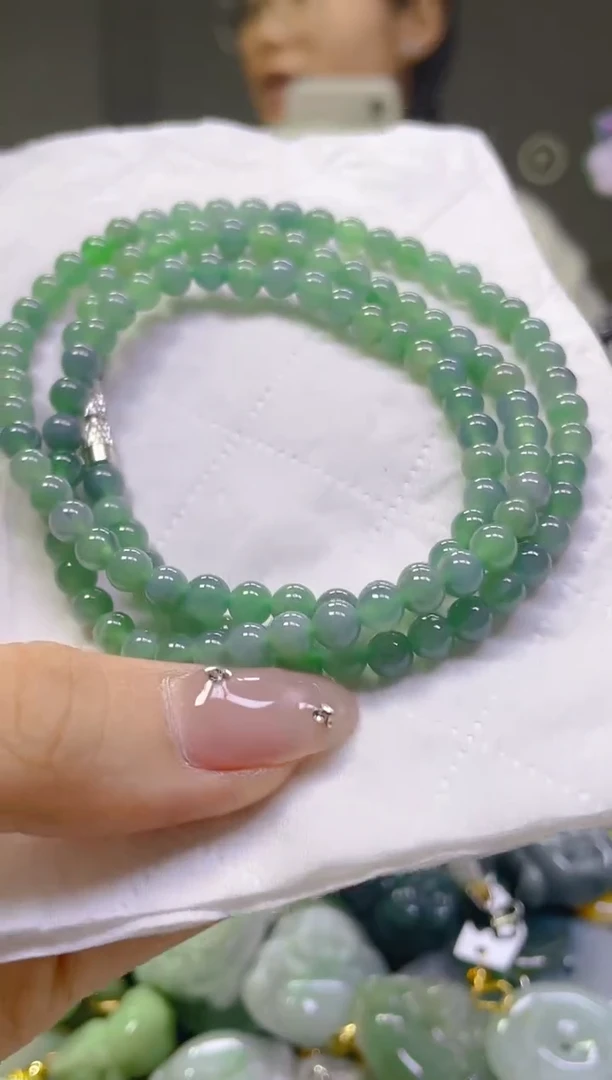 翡翠未镶嵌颈饰4MM/V/翡翠A货，一件也是批发价