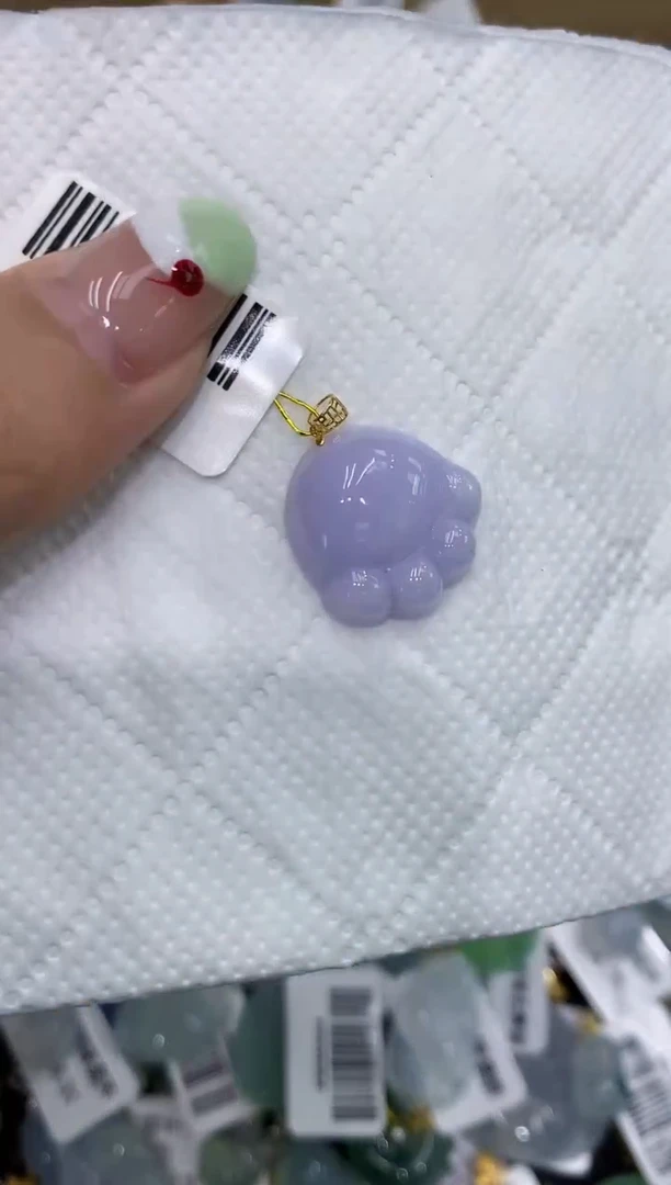 翡翠18K金镶嵌颈饰111111111111